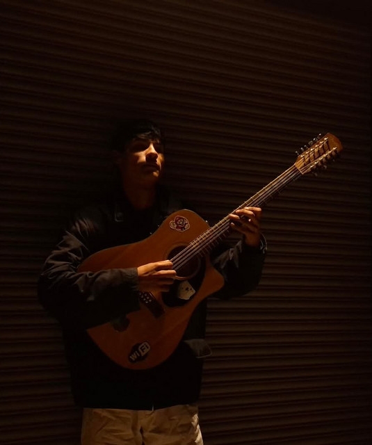 Foto del artista Vega Santoyo